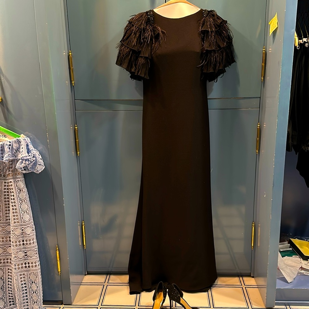 BADGLEY MISCHKA Black evening gown size 6